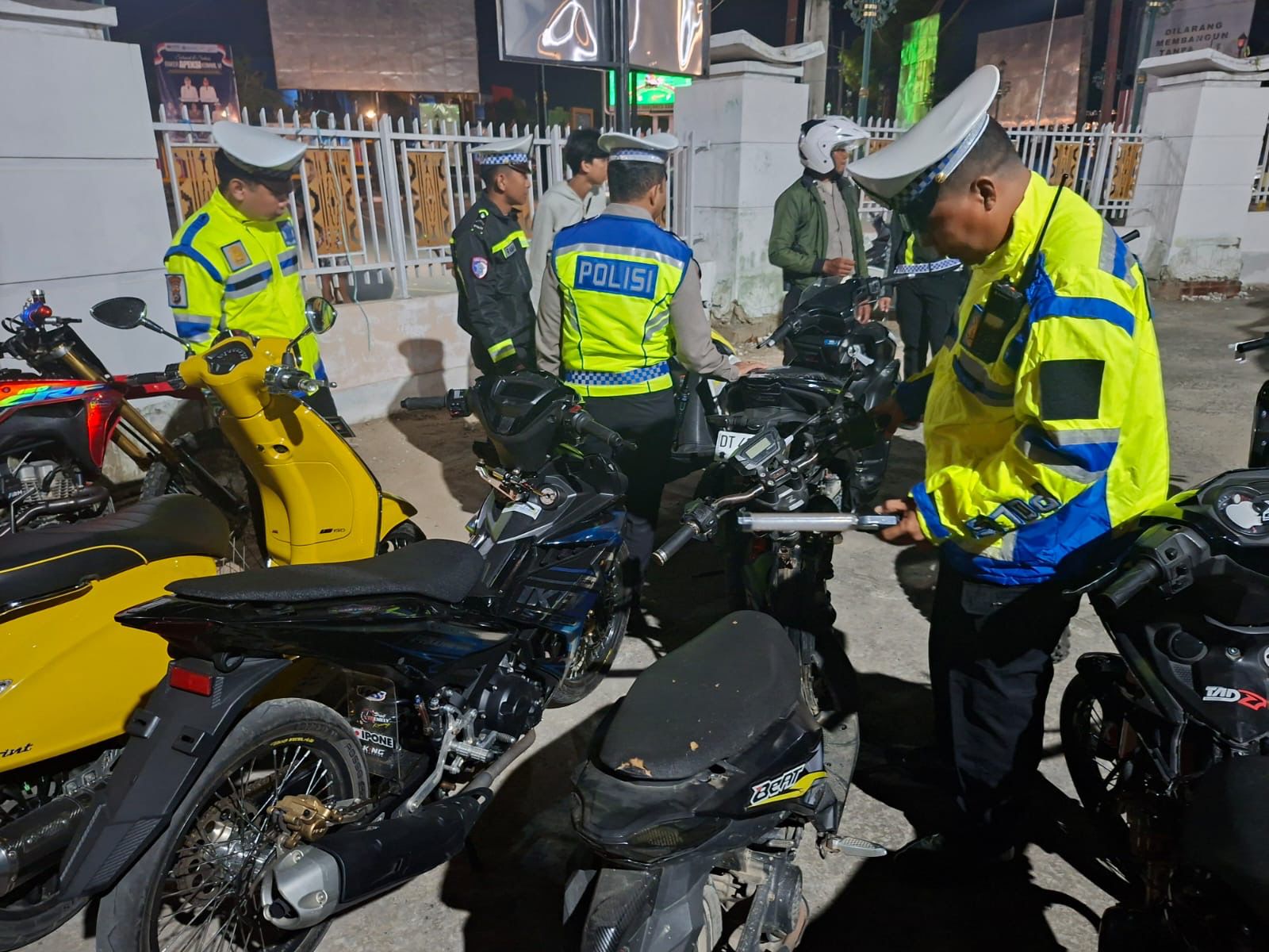 Ditlantas Polda Sultra Tindak 22 Kendaraan Berknalpot Brong dalam Operasi Cipta Kondisi di Jalan Abunawas